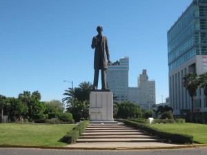 Statue of Abraham Lincoln in Tijuana